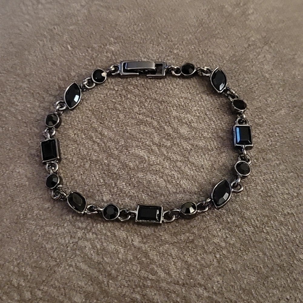 Gunmetal Black Glass Cabochon Geometric Link Bracelet - Picture 2 of 6